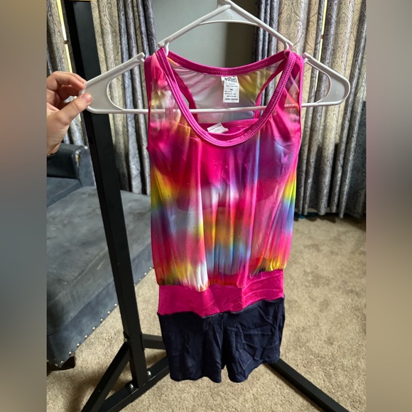 Dance costume - Picture 1 of 2